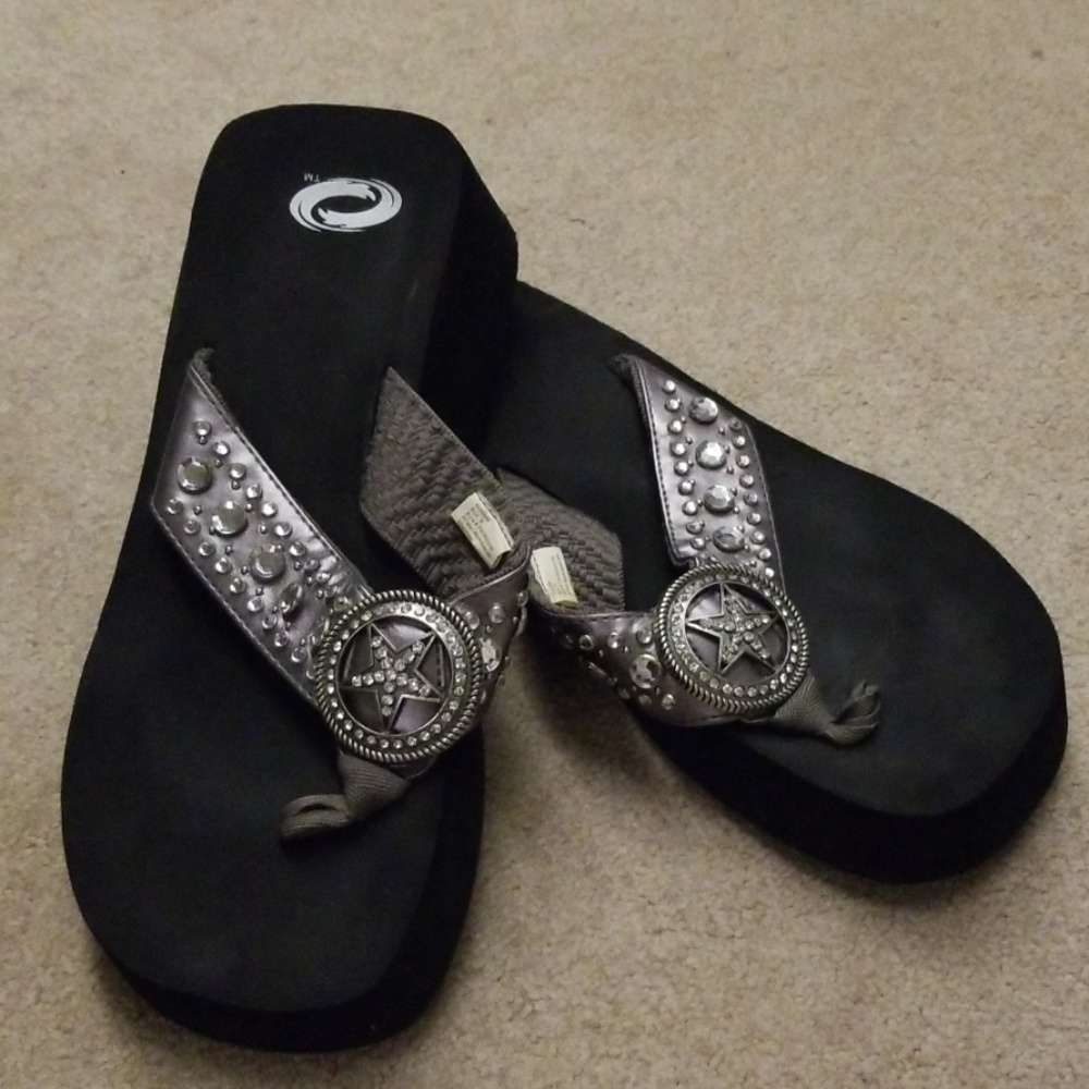 Sandal